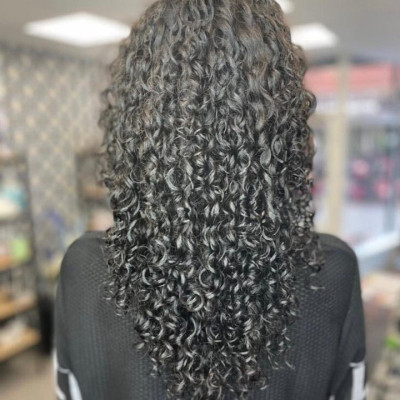 curly hair salons near me